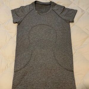 Lululemon Swiftly Tech Short Sleeve Shirt